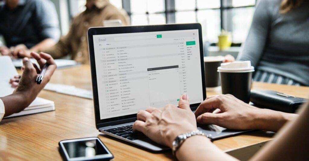 Zakelijke e-mail schrijven: hoe doe je dat?